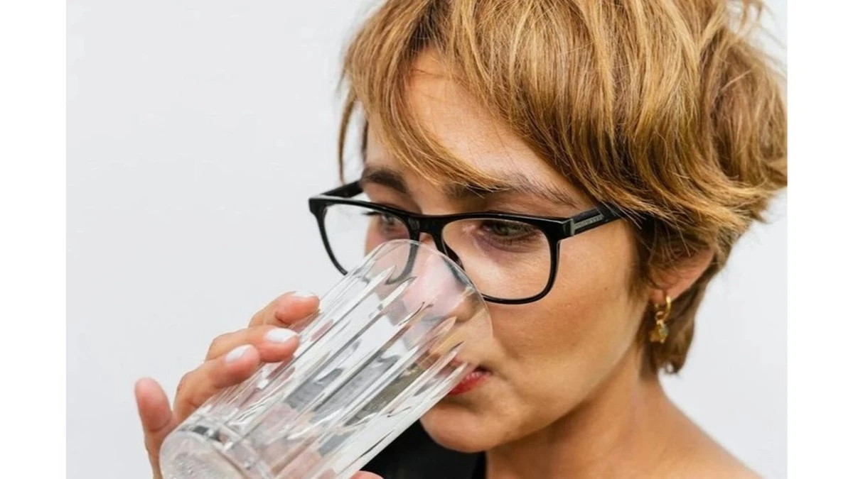 Lekarze nazywają to "szczotką do jelit": rozpuść łyżeczkę tych proszków w wodzie i poczuj różnicę w ciągu doby