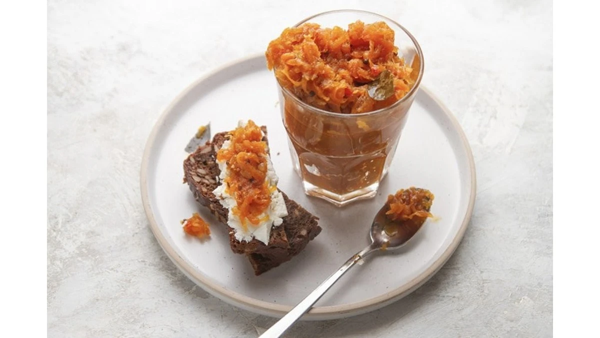 Marchewkowy chutney z przyprawami – słodko-pikantny sos, który pasuje do wszystkiego