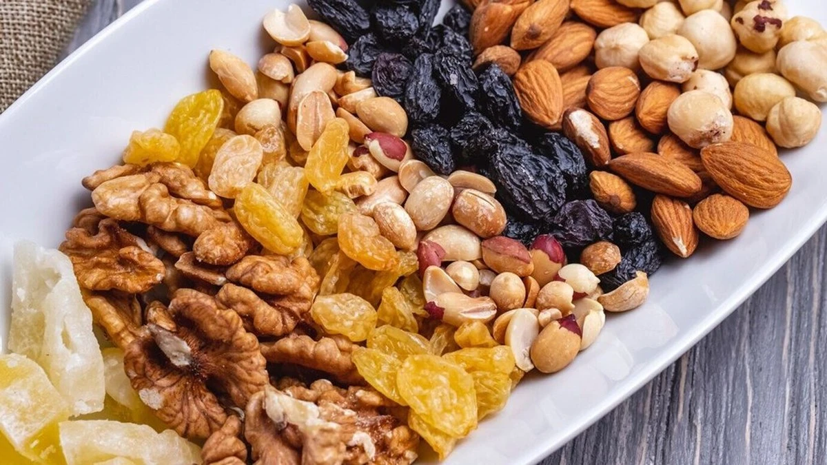 Kardiolog: Zjedz tę mieszankę przed snem – po miesiącu mój cholesterol spadł o 20 punktów
