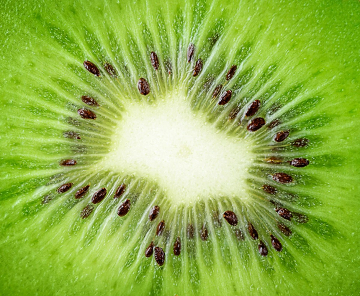 Dwa kiwi dziennie: owoc, który ratuje jelita wg UE i UK