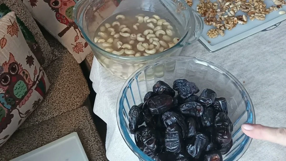 Jak moja znajoma płucze orzechy i suszone owoce – i dlaczego moje zawsze były lepkie
